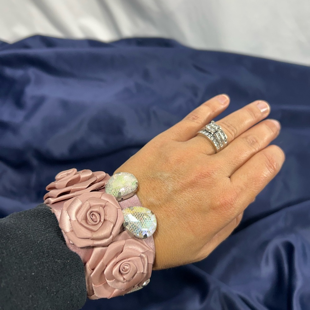 Elegant Pink Rose cuff Bracelet
